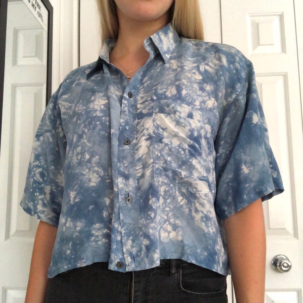 Edgy flow tee